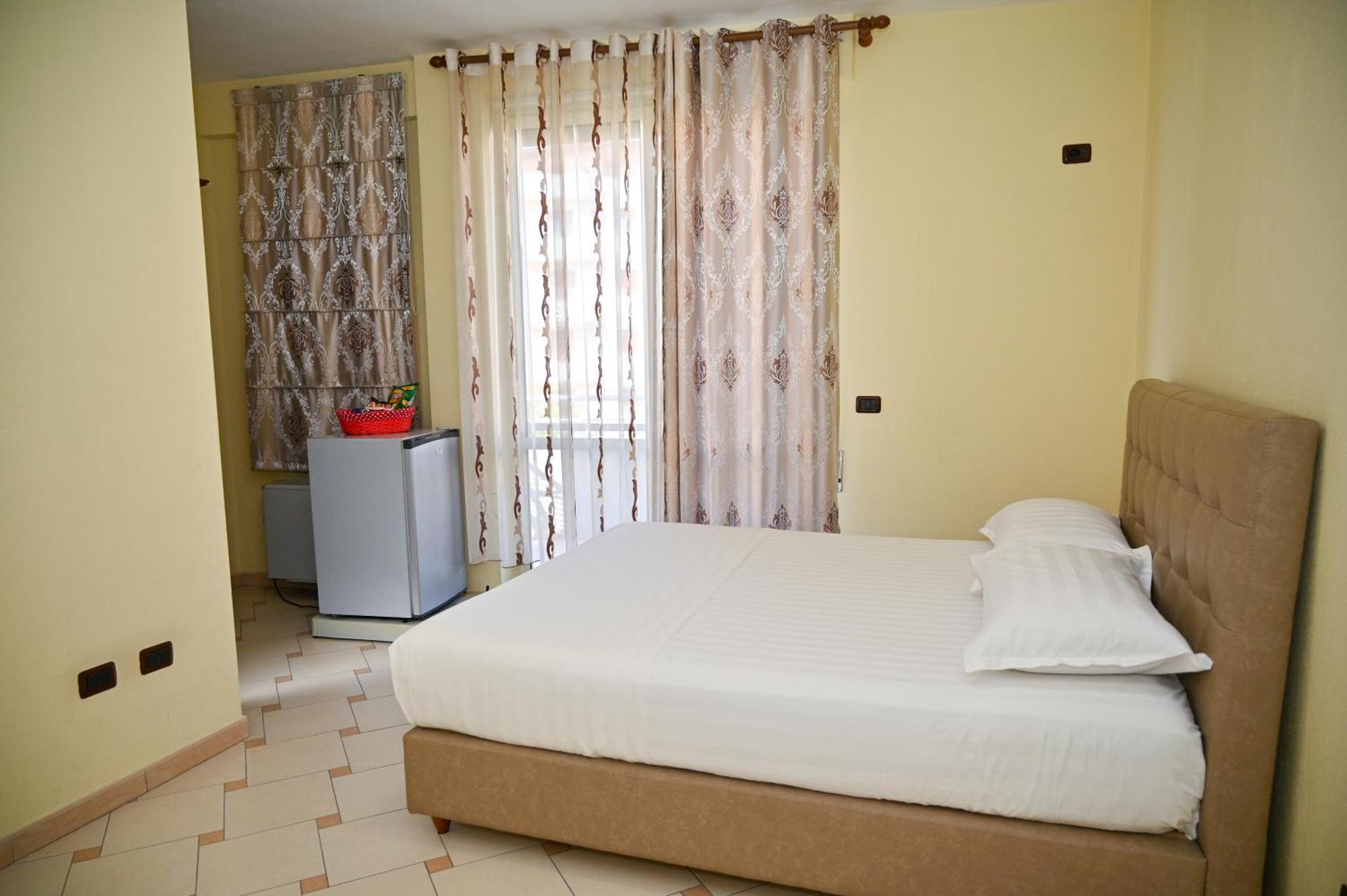 Hotel Vila Emes Durrës Szoba fotó