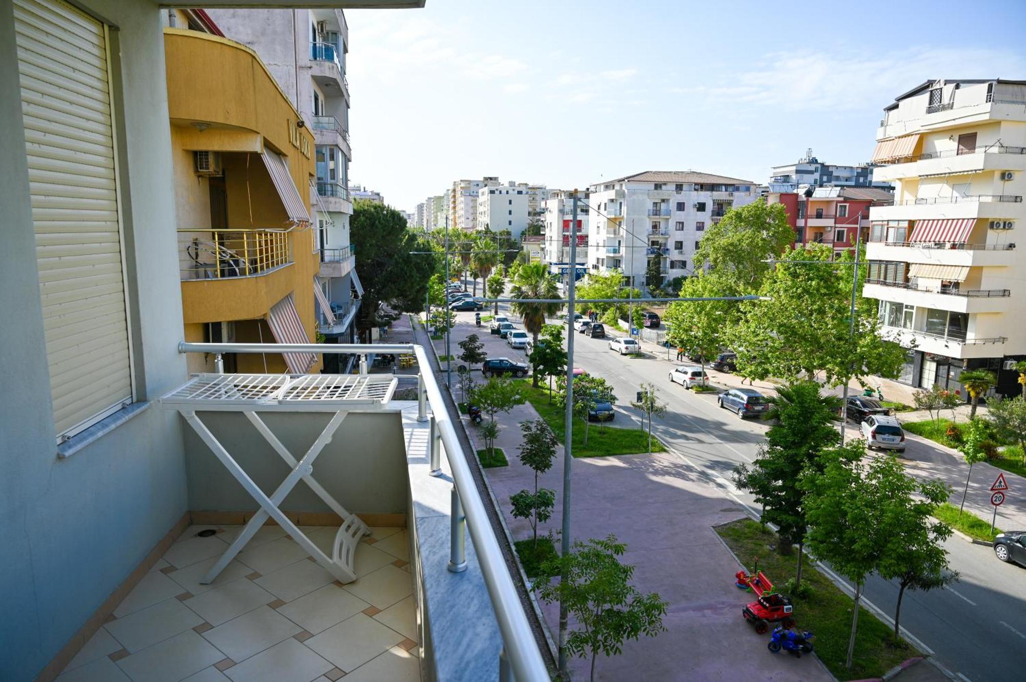 Hotel Vila Emes Durrës Kültér fotó