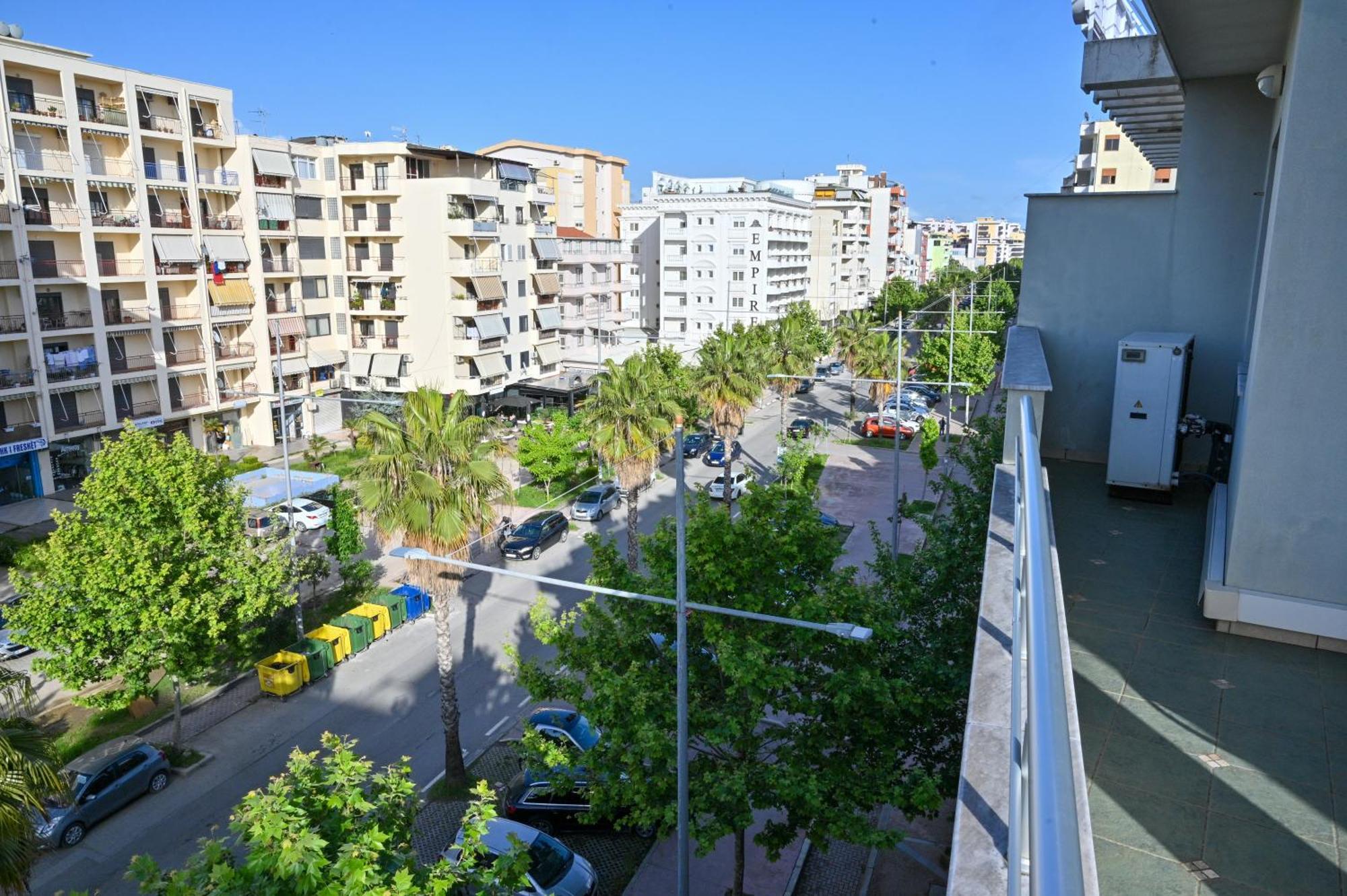 Hotel Vila Emes Durrës Kültér fotó