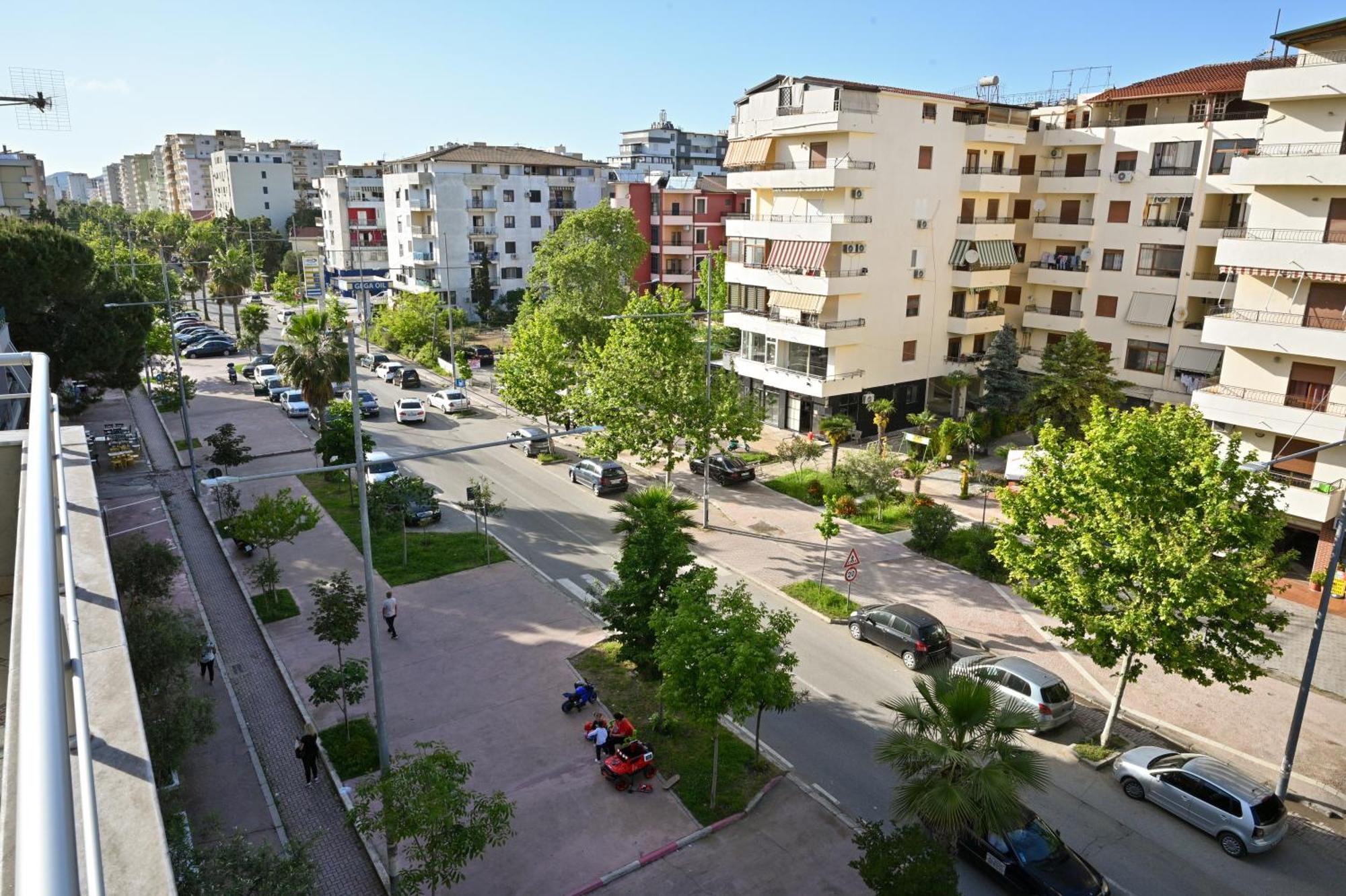 Hotel Vila Emes Durrës Kültér fotó