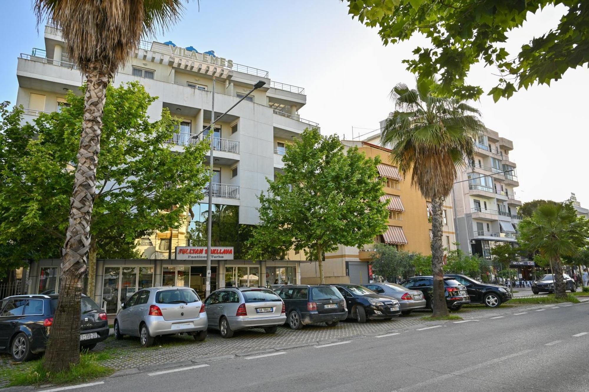 Hotel Vila Emes Durrës Kültér fotó
